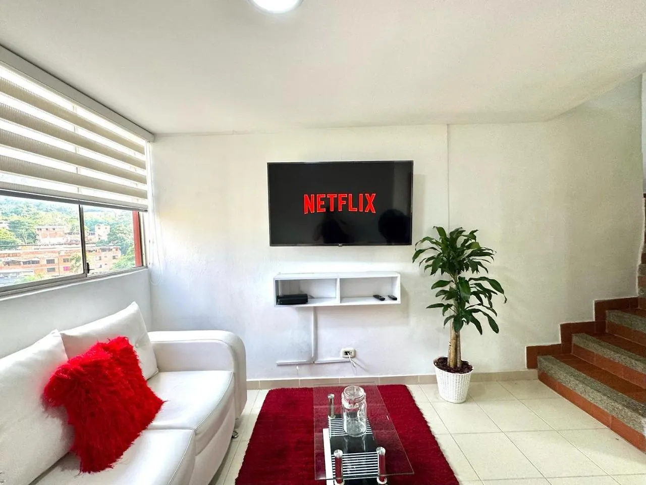 Alojamiento Central En Medellin En Zona Turistica Apartament