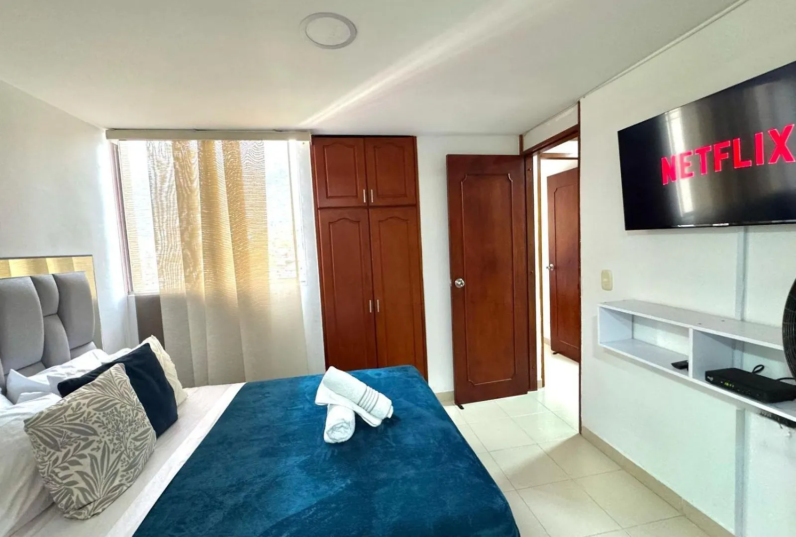 Alojamiento Central En Medellin En Zona Turistica Kolumbia