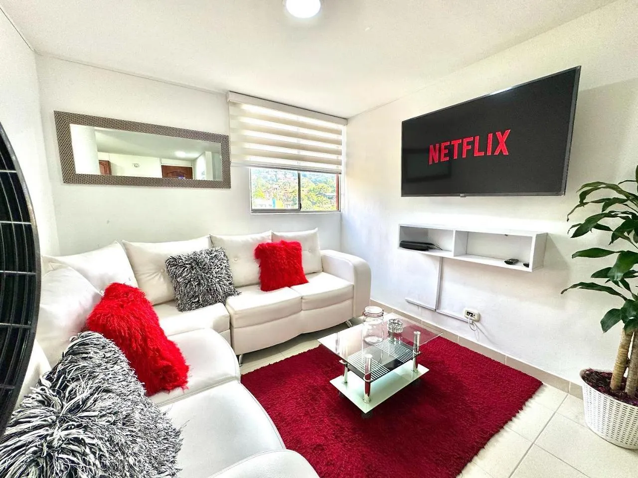Apartment Alojamiento Central En Medellin En Zona Turistica
