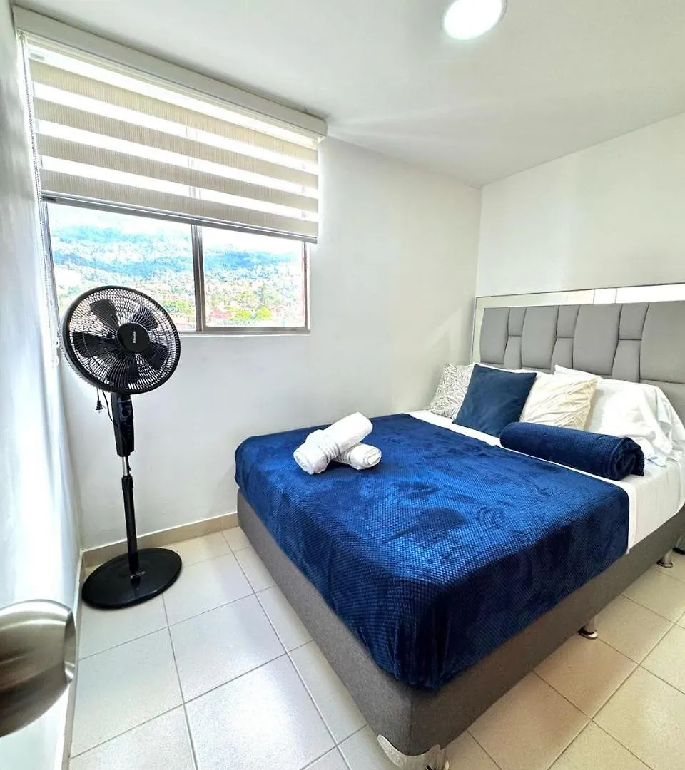 Alojamiento Central En Medellin En Zona Turistica Apartment